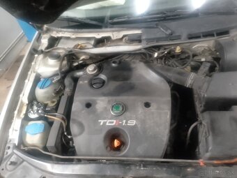 Rozpredám 1.9tdi 81kw - 3