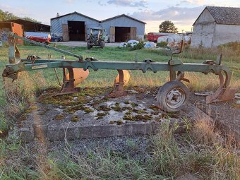 Predám Pluh PH1-435 - 3