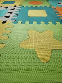 INFANTINO Soft Foam Puzzle Mat 12 ks penové puzzle - 3