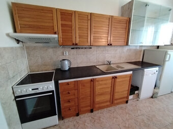 Prenájom 3-izbového bytu s lodžiou, 75 m², BA - Dlhé Diely - 3