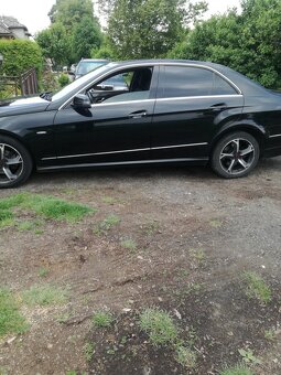 Mercedes e - 3