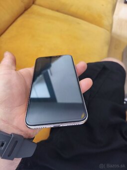 Predám iPhone x 64g - 3