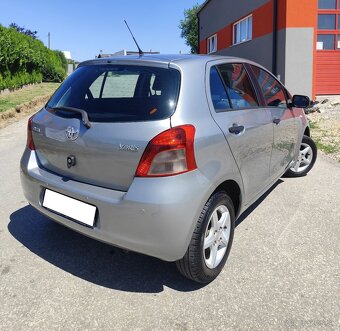 Toyota Yaris 1.0 - 3
