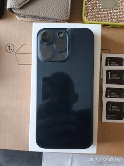 Apple iPhone 15 pro max 1TB tmavomodrý titán - 3
