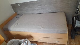 Posteľ 90x200 + matrac - 3