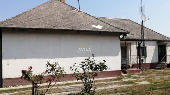 NA PREDAJ: 4izbový rodinný dom s pozemkom 792m2 - Jelka - 3