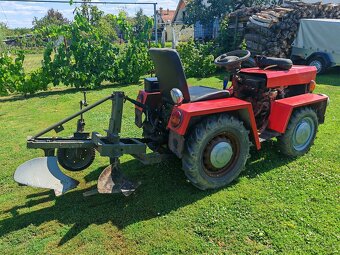 Malotraktor, hydraolika, uzávierka, rychlospojky na vyklápan - 3