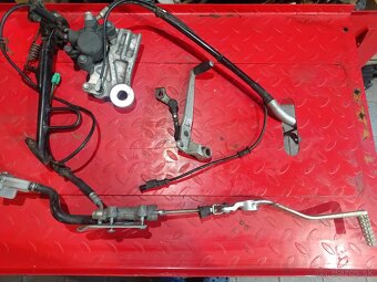 Predám ND Suzuki DL 650 V-strom do r.v. 2010 - 3