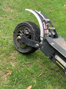 Boyueda elektrická kolobežka - 3