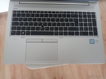predám HP Elitebook 850 G6 , Intel Core i5 , 16gb ram , ssd - 3