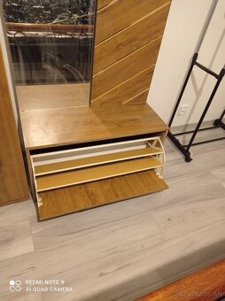 Chodba,skriňa,vešiak,zrkadlo,botnik - 3