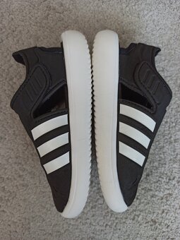 Sandálky Adidas veľ 28 - 3
