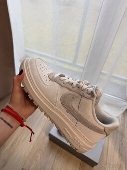 Nike Air Force 1 Luxe  EU42 - 3