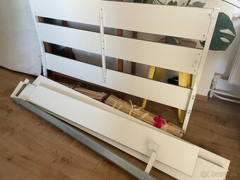 Posteľ (rám Trysil Ikea) na predaj - 3
