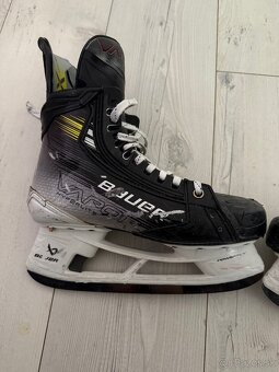 BAUER HYPERLITE 2 VEĽKOSŤ 7,5 fit2 - 3