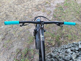 Santa Cruz Nomad V4 - 3