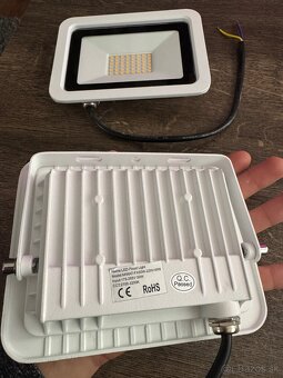 2x 50w LED reflektory - 3
