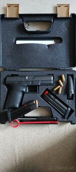 Pištoľ ČZ p10c - 3