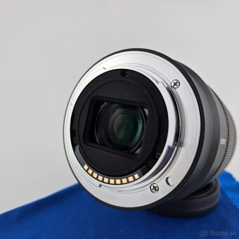 Sony E 18-135mm F3.5-5.6 OSS - 3