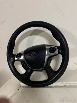 Ford focus mk3 volant - 3