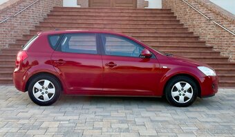 Kia CEED 1.6 CVVT AUTOMAT Benzin - 3
