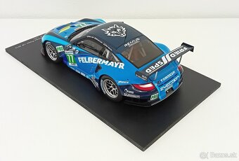 1:18 Spark Porsche 911 RSR 24h Le mans 2012 - 3