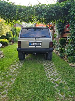 Jeep cherokee xj - 3