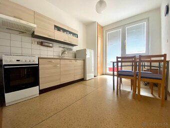 PRENÁJOM veľký 3i byt Bratislava, Karlova Ves, ul. Beniakova - 3