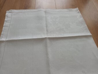 Damaškové obrusy - 3