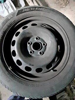 TOURAN KOLESA R16 + VW KRYTKY - 3