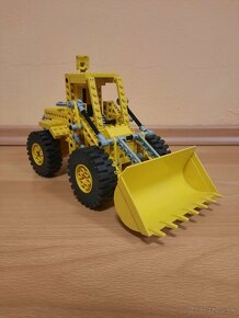 Lego Technic 8853 - Excavator - 3