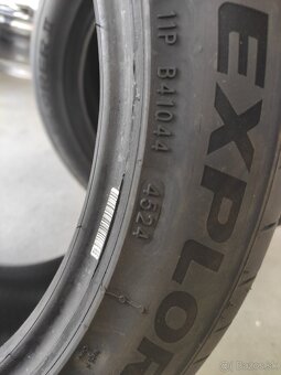 275/40r18 - 3