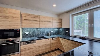 Predaj 4 izbový rodinný dom novostavba 864 m2 s pozemkom Bud - 3