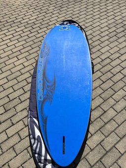 Windsurf doska Starboard Carve 127 + 2 plutvy – freeride - 3