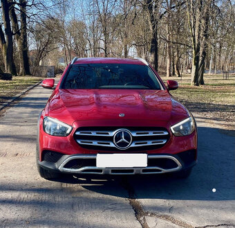 Mercedes E All terrain 400D v perfektnom stave - 3
