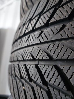 Bridgestone Blizzak RFT 225/50R18 - 3