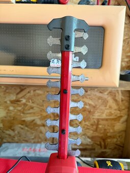 Milwaukee M12 FHT20 plotostrih - 3
