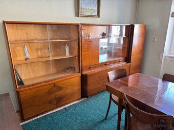 Skrine, knižnica a stoly - 3