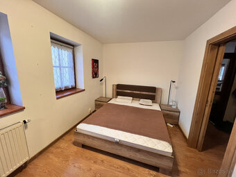 Prenajmeme 4-izbový byt v centre, 110m2 s balkónom - 3