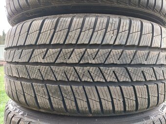 4ks zimné 215/35 R18 V XL - 3