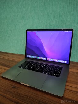 MacBook Pro 15 2016 | i7 • 16GB • 1TB SSD - 3