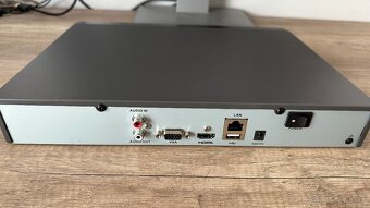 Hikvision NVR DS-7608NI-Q1 pre 8 kamier - 3