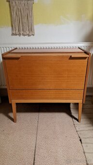 RETRO KOMODA FRANTIŠEK MEZULÁNIK - 3