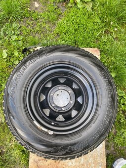 235/70r16 - 3