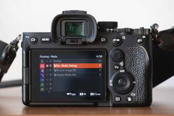 SONY A7 IV - iba 8000 snímkov - 3