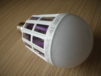 15W LED žiarovka s UV lapačom hmyzu - 3