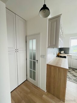 Prenájom 2-izb. BYT Nitra, Dúhové bývanie, zariadený - 3