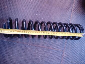 Pružiny MERCEDES-BENZ W123 - 3