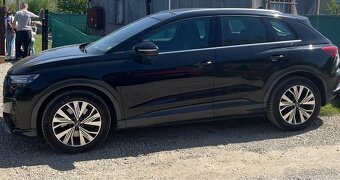 Audi Q4 40 E-TRON - 3