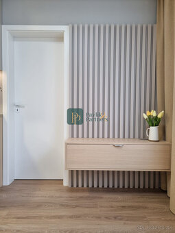 Prenájom krásny 2 izbový byt, centrum mesta, ešte neobývaný - 3